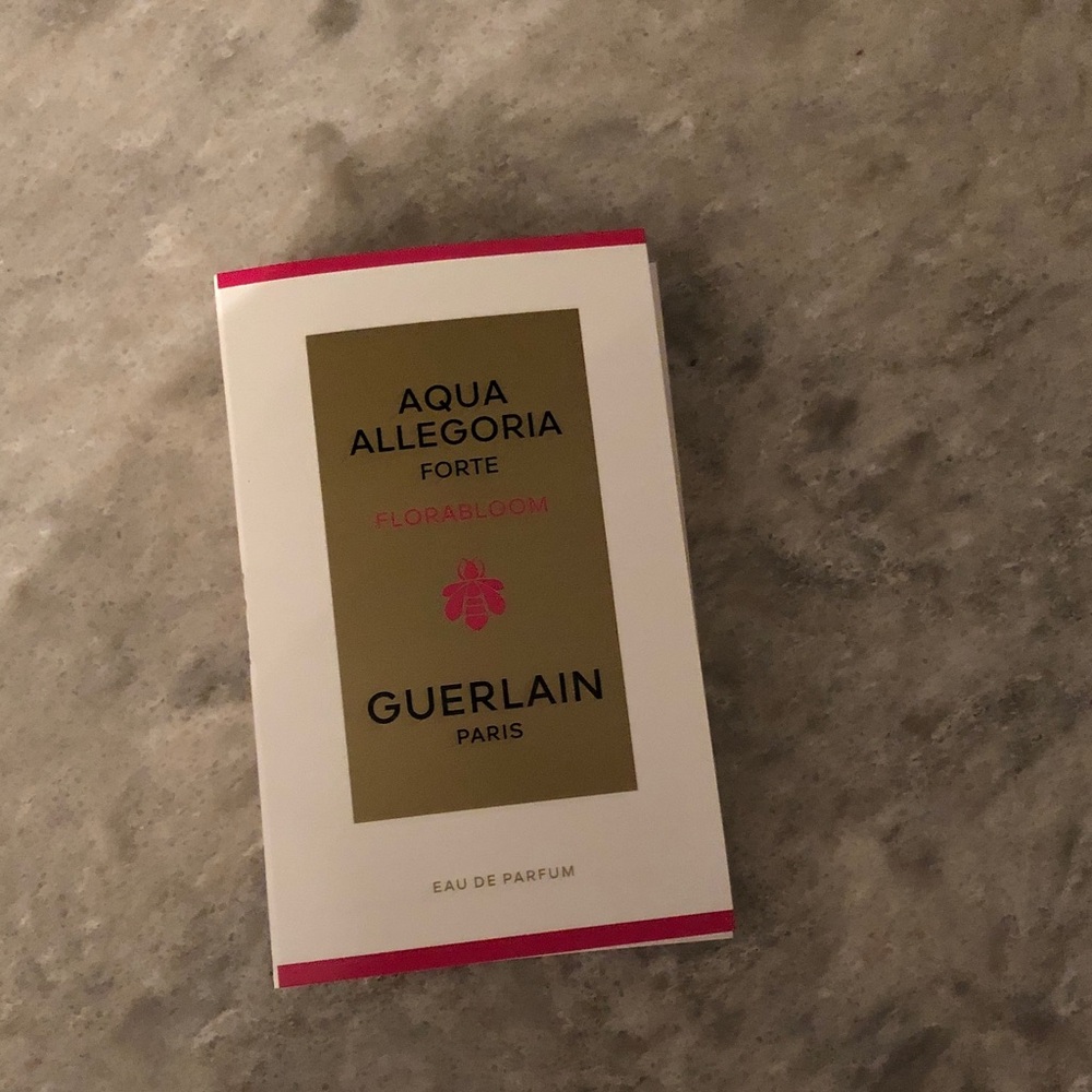 Guerlain Paris  Aqua Allegoria forte florabloom perfume